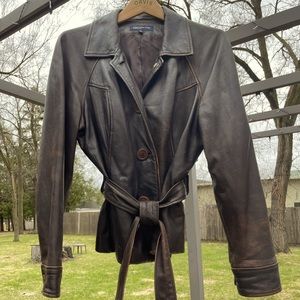 Buttery soft & flattering Jones New York women’s leather jacket; L fits like M